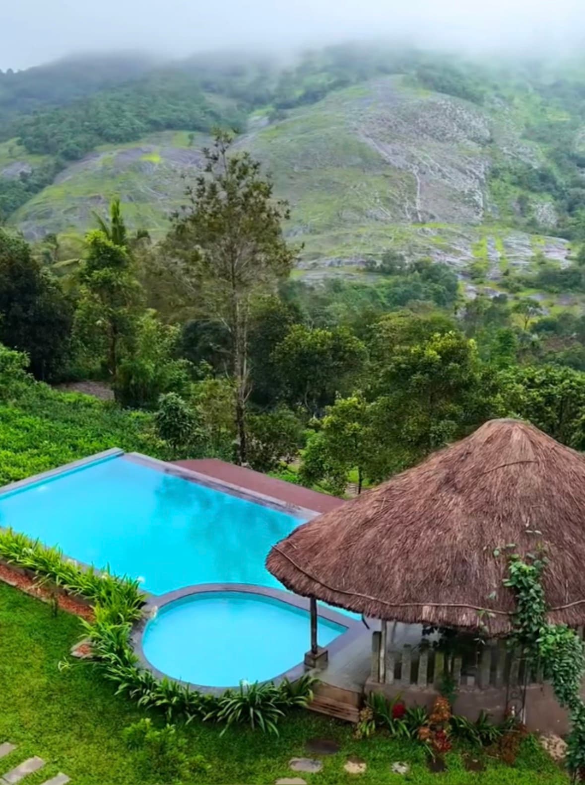 Kakkadampoyil resort